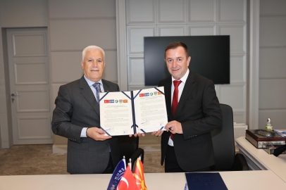 Büyükşehir’den Studeniçani Belediyesi’ne çöp kamyonu desteği