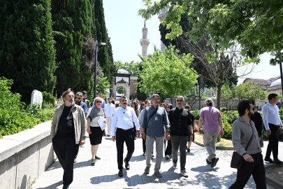 Tari̇hi̇ aksta i̇lk adimlar atildi