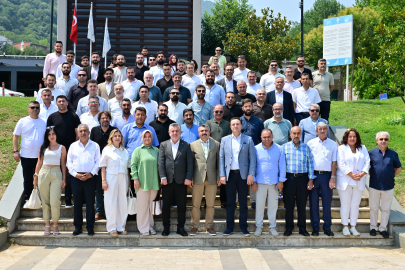 ‘Para Değil Meydanlar Parklar Yollar Kazanıyoruz’