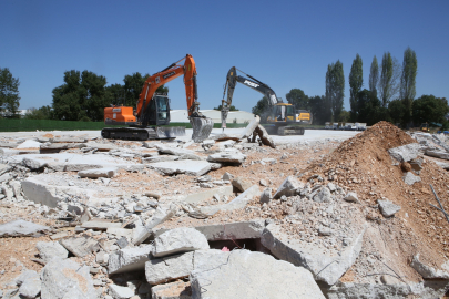 Bursa Nilüfer Alaaddinbey’de kaçak yapılara temelden müdahale