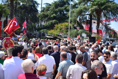 CHP Bursa’dan coşkulu 30 Ağustos kutlaması