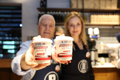 Cumhuriyet’in sıcaklığı Bursa’da paylaşıldı