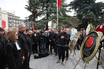 Cumhuriyet Halk Partisi Bursa İl Başkanlığı, Cumhuriyetimizin kurucusu Ulu Önderimiz Gazi Mustafa Kemal Atatürk'ü, vefatının 87. yıl dönümünde Heykel Atatürk Anıtı’nda düzenlediği törenle andı.