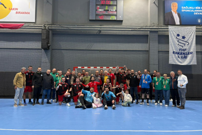 Bursa Nilüfer Belediyespor hentbolda farklı kazandı