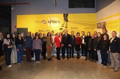 Göçmenlerin yolculuğu ‘Kimlik’le sergilendi