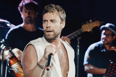 Murat Dalkılıç İstanbul’da rekora koştu! İki kıtada kapalı gişe