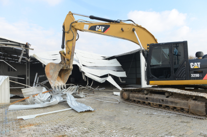 Bursa Nilüfer’de 2 kaçak yapı yıkıldı