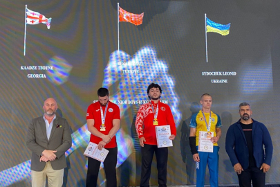 Kocaeli'de Kağıtspor, 2025’i 317 madalya ile taçlandırdı