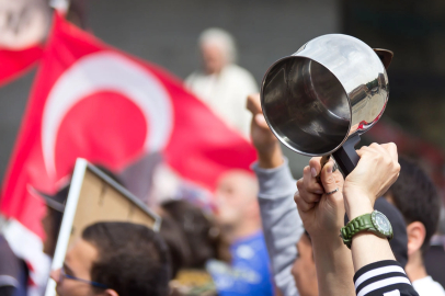 TBMM kararına karşı ülke genelinde eylem... DEV EMEKLİ-SEN emekli hakları için nöbette