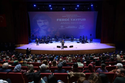 Denizli'de Ferdi Tayfur unutulmaz eserleriyle anıldı