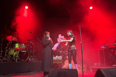 Bursa’da Gaye Su Akyol ile müzik dolu gece