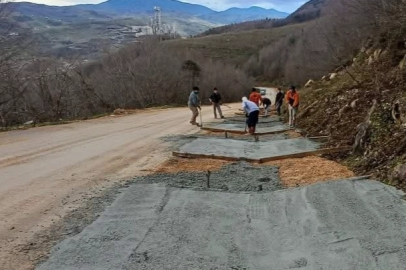 Düzce'nin Sarıkaya Köyü’nde beton V kanal çalışması