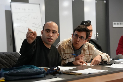 Balıkesir Büyükşehir’den özel gereksinimli bireylere e-KPSS hazırlık eğitimi