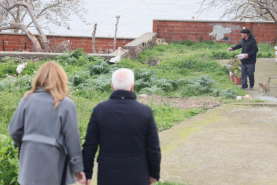 Bursa Belediye Başkanı Bozbey’den Yaren Leylek ve Adem Amca'ya ziyaret