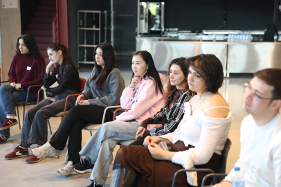 Bursa'da gençler “ifade özgürlüğünü” konuştu