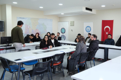 Bursa Yıldırım Belediyesi'nden Genç Çiftlere 'Aile' Eğitimi