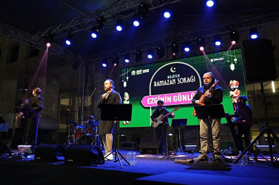 Bursa'da, Nilüfer Ramazan Sokağı’nda Ezginin Günlüğü ile unutulmaz gece