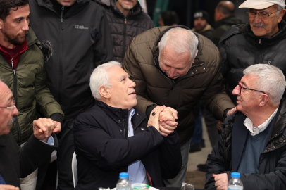 Bursa Belediye Başkanı Mustafa Bozbey, İzniklilerle gönül sofrasında buluştu