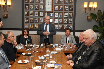 Nilüfer Belediye Başkanı Şadi Özdemir, amatör spor kulüp temsilcileri ile buluştu