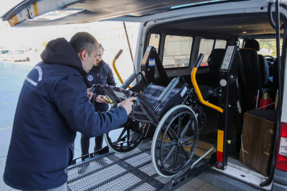 Özel gereksinimli bireylere Bursa Büyükşehir'den hayati destek