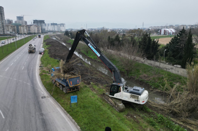 Ayafatma Deresi'nde kapsamlı temizlik çalışması