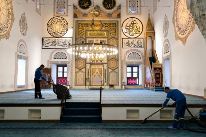 Bursa Yıldırım'da camilere bayram temizliği