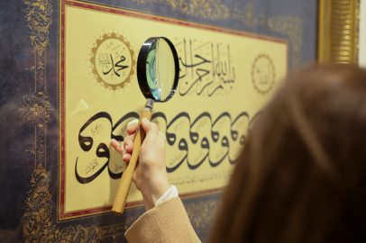 ‘Zer-i Nab’ tezhip sergisi Bursa’da ziyarete açıldı