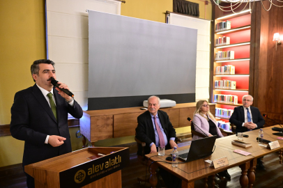 Bursa Yıldırım'da Balkanlar paneli yoğun ilgi gördü