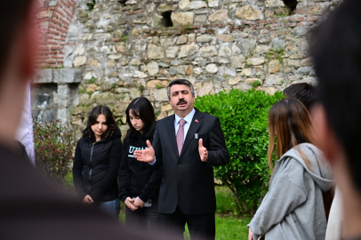 Bursa Yıldırım Belediye başkanı Oktay Yılmaz gençlere fethi anlattı