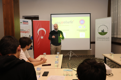 Bursa Osmangazi’de Gençler Eleştirel Düşünmeyi Pekiştiriyor