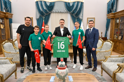 Bursa'da 23 Nisan’da başkanlık koltuğu çocukların oldu