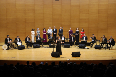 Sanatseverlere şarkı ve türkülerle müzik ziyafeti