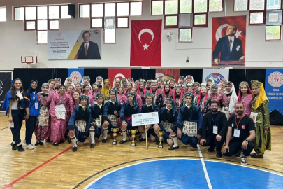 Bursa İnegöl Belediyesi Halk Dansları bölge finallerinde 3’te 3 yaptı