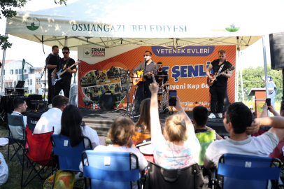Bursa Osmangazi’de Yetenek Evleri’nin Emekleri Aile Şenliği İle Taçlandı